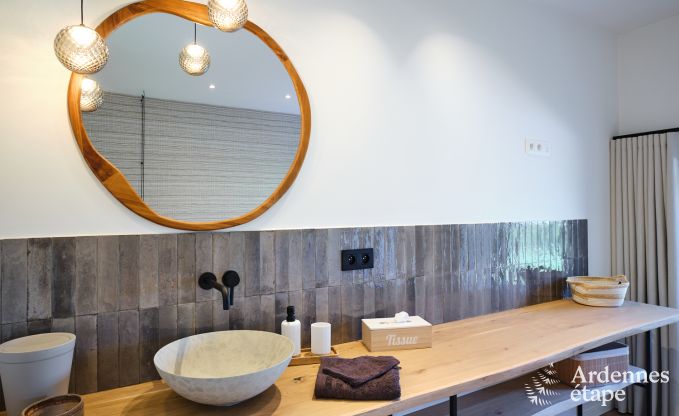 Comfortabele vakantievilla voor 14 in Limbourg, Ardennen