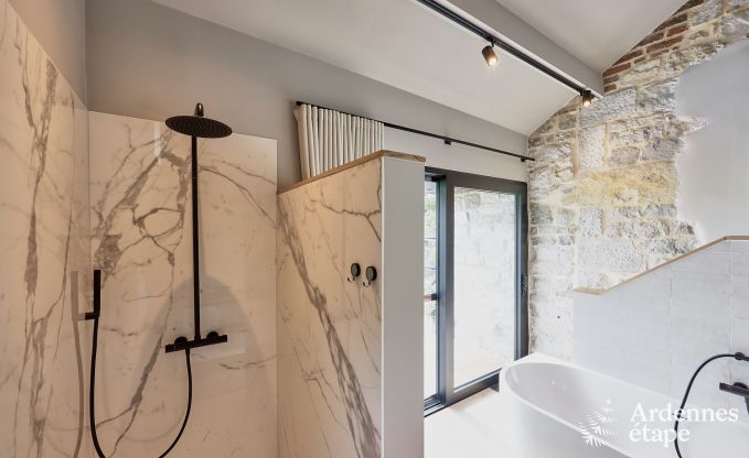 Comfortabele vakantievilla voor 14 in Limbourg, Ardennen