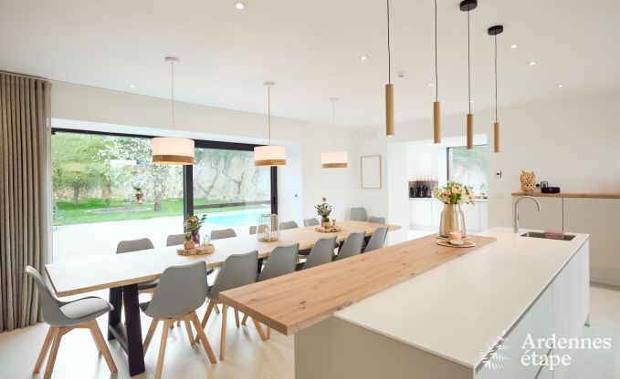 Comfortabele vakantievilla voor 14 in Limbourg, Ardennen