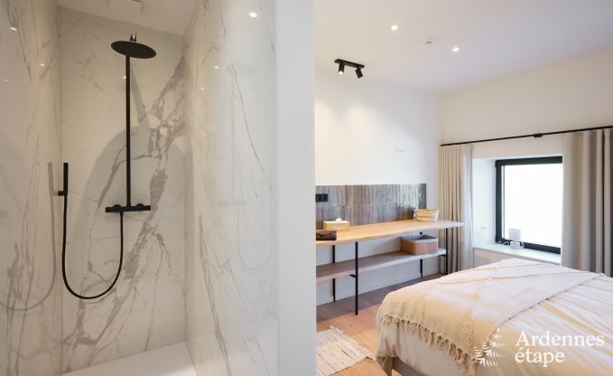 Comfortabele vakantievilla voor 14 in Limbourg, Ardennen