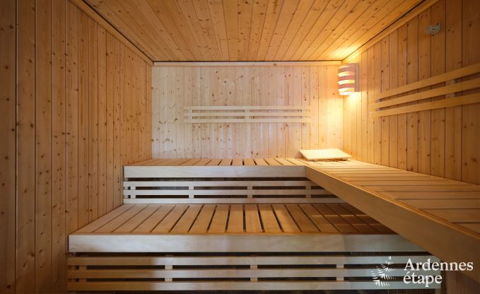 Comfortabele vakantievilla voor 14 in Limbourg, Ardennen