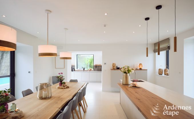 Comfortabele vakantievilla voor 14 in Limbourg, Ardennen