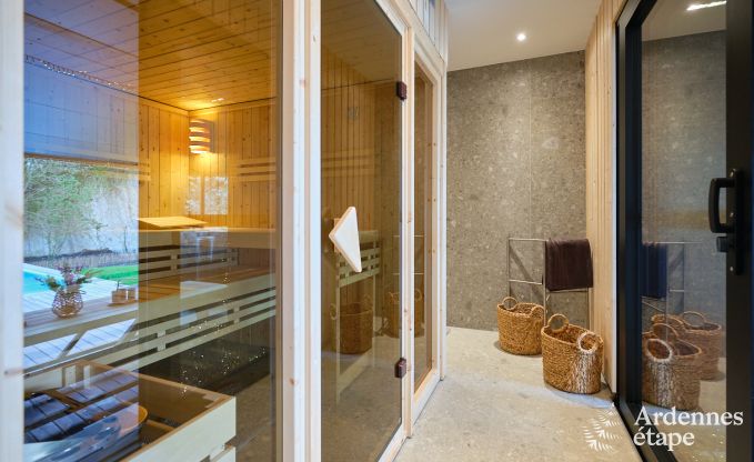 Comfortabele vakantievilla voor 14 in Limbourg, Ardennen