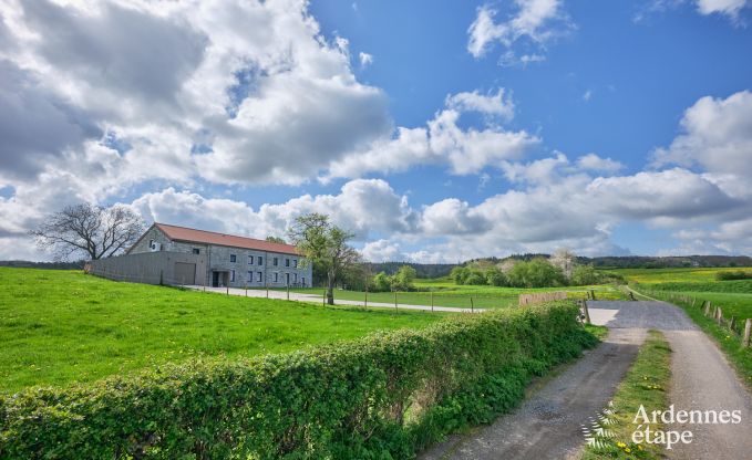 Comfortabele vakantievilla voor 14 in Limbourg, Ardennen