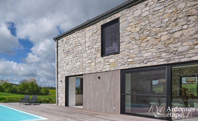 Comfortabele vakantievilla voor 14 in Limbourg, Ardennen