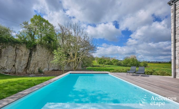 Comfortabele vakantievilla voor 14 in Limbourg, Ardennen