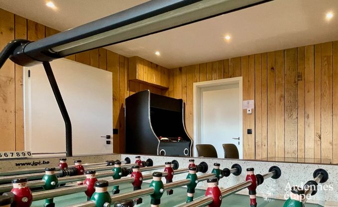 Comfortabele vakantievilla voor 14 in Limbourg, Ardennen