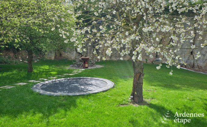 Comfortabele vakantievilla voor 14 in Limbourg, Ardennen