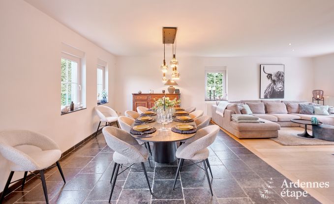 Ruime comfortabele vakantiewoning voor 10 personen in Voeren met priv�zwembad, jacuzzi en tuin