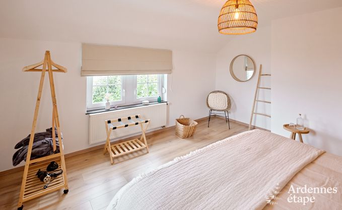 Ruime comfortabele vakantiewoning voor 10 personen in Voeren met priv�zwembad, jacuzzi en tuin