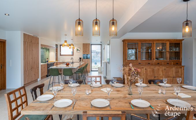 Gezinsvriendelijk vakantiehuis in Malmedy voor 14 personen met kachel, biljart en grote priv�tuin