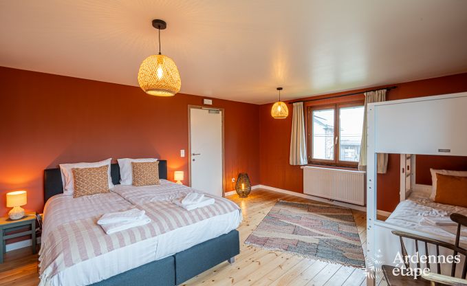 Gezinsvriendelijk vakantiehuis in Malmedy voor 14 personen met kachel, biljart en grote priv�tuin