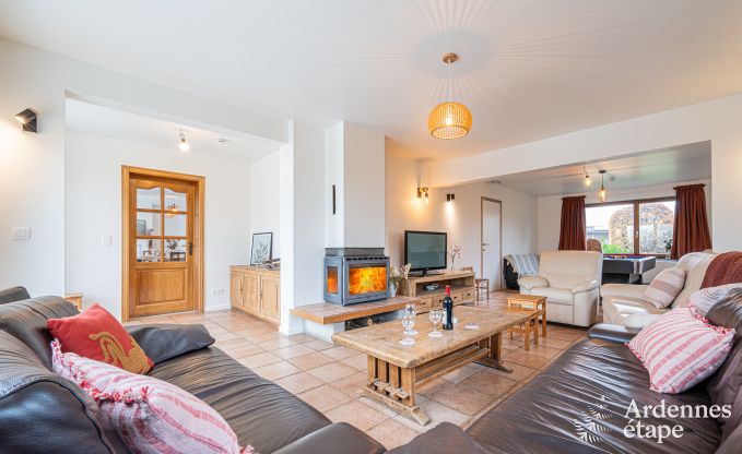 Gezinsvriendelijk vakantiehuis in Malmedy voor 14 personen met kachel, biljart en grote priv�tuin