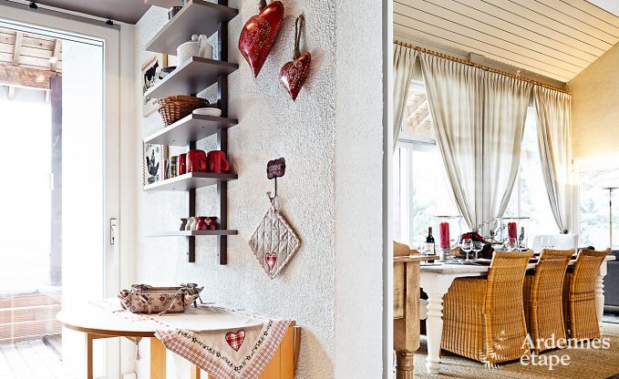 Ruim vakantiehuis voor 8 personen in Malmedy met 4 slaapkamers, sauna, open haard en privtuin