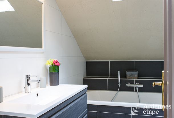 Ruim vakantiehuis voor 8 personen in Malmedy met 4 slaapkamers, sauna, open haard en priv�tuin