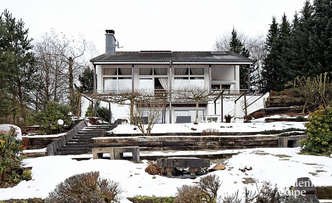 Ruim vakantiehuis voor 8 personen in Malmedy met 4 slaapkamers, sauna, open haard en priv�tuin