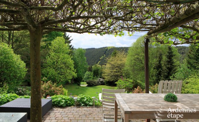 Ruim vakantiehuis voor 8 personen in Malmedy met 4 slaapkamers, sauna, open haard en priv�tuin