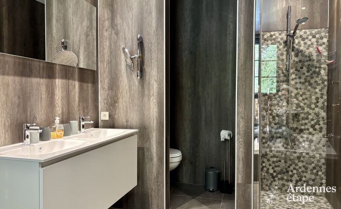 Vakantiehuis met jacuzzi, sauna, spelen en mooi uitzicht op de hoogten van Malmedy voor 6/8 personen in de Ardennen