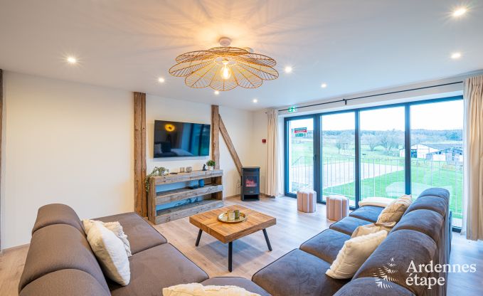 Ruime vakantiewoning in Manhay voor 15 personen met moderne faciliteiten in de Ardennen