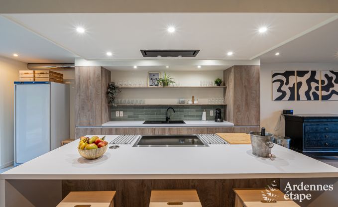 Ruime vakantiewoning in Manhay voor 15 personen met moderne faciliteiten in de Ardennen
