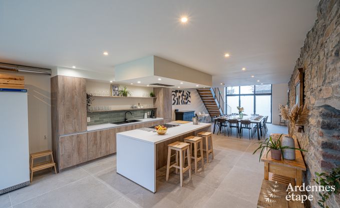 Ruime vakantiewoning in Manhay voor 15 personen met moderne faciliteiten in de Ardennen