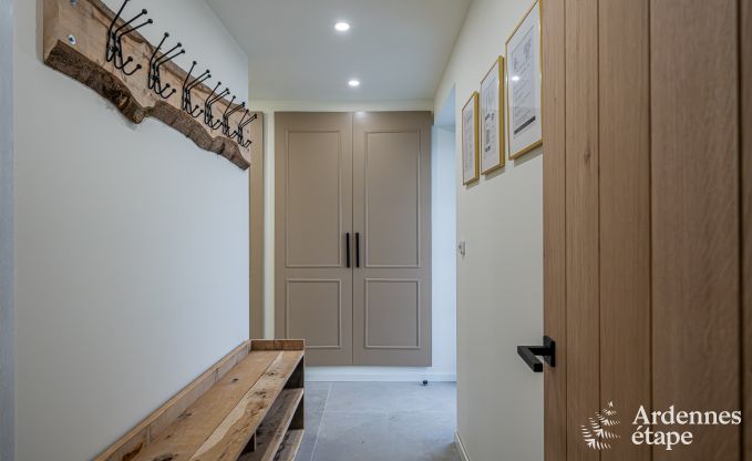 Ruime vakantiewoning in Manhay voor 15 personen met moderne faciliteiten in de Ardennen
