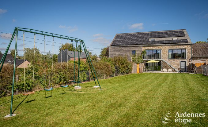 Ruime vakantiewoning in Manhay voor 15 personen met moderne faciliteiten in de Ardennen