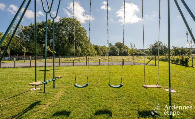 Ruime vakantiewoning in Manhay voor 15 personen met moderne faciliteiten in de Ardennen