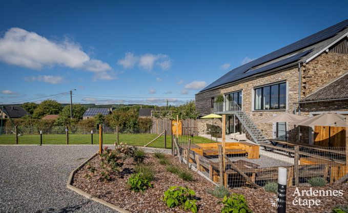 Ruime vakantiewoning in Manhay voor 15 personen met moderne faciliteiten in de Ardennen