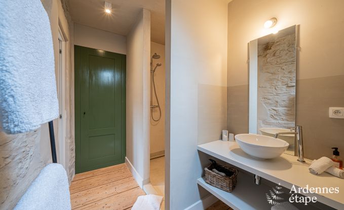 Charmant en stijlvol boerderijtje voor 14 personen en 2 honden in Manhay