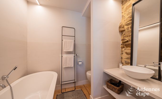 Charmant en stijlvol boerderijtje voor 14 personen en 2 honden in Manhay