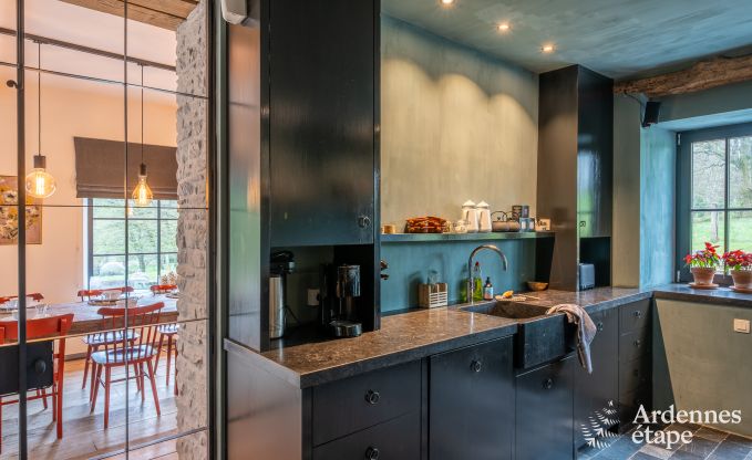 Charmant en stijlvol boerderijtje voor 14 personen en 2 honden in Manhay