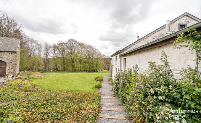 Charmant en stijlvol boerderijtje voor 14 personen en 2 honden in Manhay