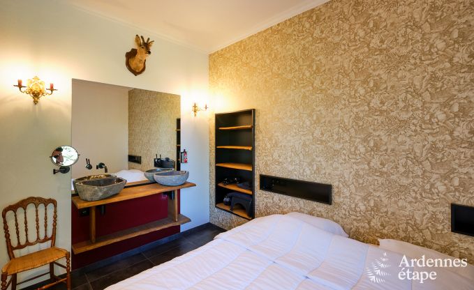 Vakantiehuis in Manhay voor 20 personen met 7 slaapkamers, eigen discotheek en bioscoop