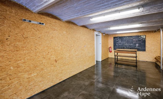 Vakantiehuis in Manhay voor 20 personen met 7 slaapkamers, eigen discotheek en bioscoop