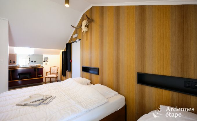 Vakantiehuis in Manhay voor 20 personen met 7 slaapkamers, eigen discotheek en bioscoop