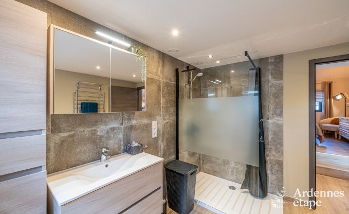 Gezinsvriendelijk en modern ingericht vakantiehuis Oster voor 4 personen met priv�terras en tuin