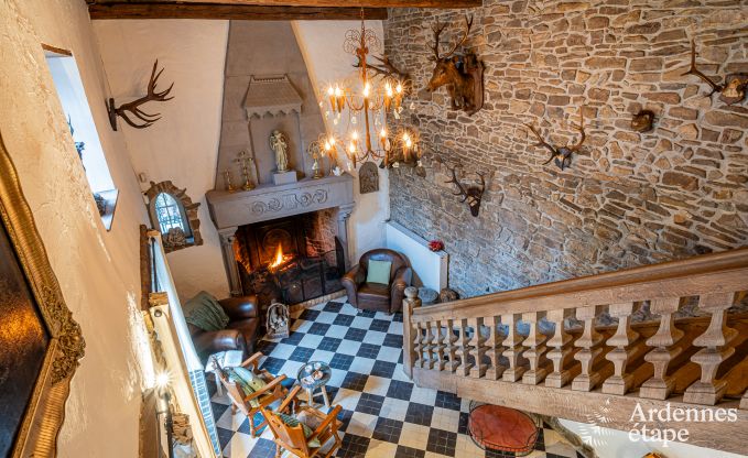 Charmant vakantiehuis in Manhay voor 8 personen, met verwarmd buitenzwembad, priv�vijver en fietsgarage aan de rand van het bos