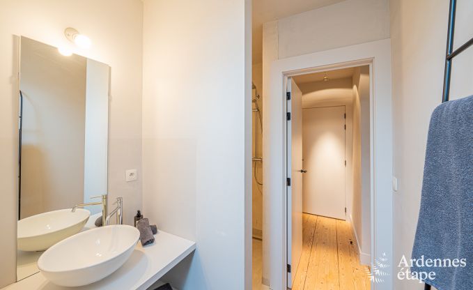 Charmant en stijlvol boerderijtje voor 14 personen en 2 honden in Manhay