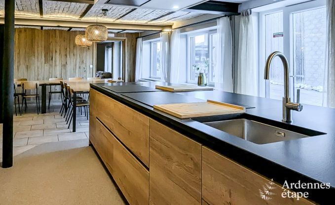 Ruim vakantiehuis voor 30 personen in Manhay, Ardennen