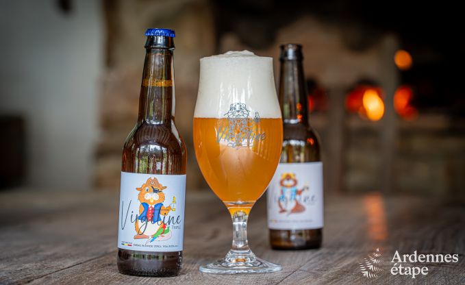 Charmant vakantiehuis in Manhay voor 8 personen, met verwarmd buitenzwembad, priv�vijver en fietsgarage aan de rand van het bos