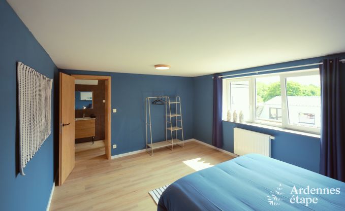 Villa in Marche-en-Famenne voor 28 personen met 11 slaapkamers, binnenzwembad en sauna