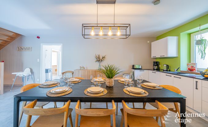 Rolstoeltoegankelijke vakantiewoning in Martelange voor 9 personen met priv�tuin