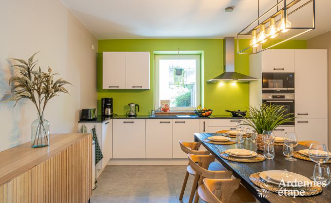 Rolstoeltoegankelijke vakantiewoning in Martelange voor 9 personen met priv�tuin