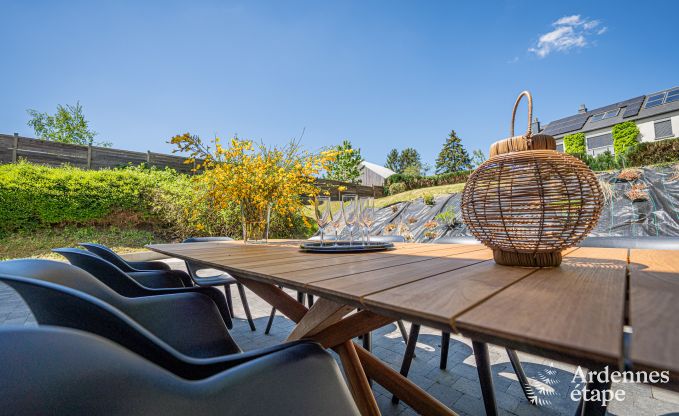 Rolstoeltoegankelijke vakantiewoning in Martelange voor 9 personen met priv�tuin