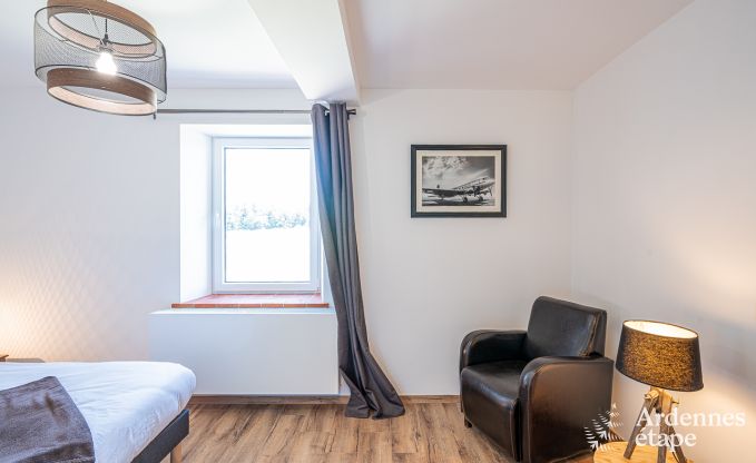 Vakantiehuis in Moustier-en-Fagne voor 14 in de Franse  Ardennen