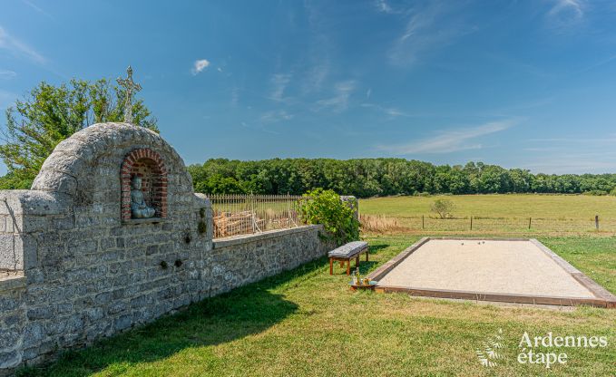 Vakantiehuis in Moustier-en-Fagne voor 14 in de Franse  Ardennen