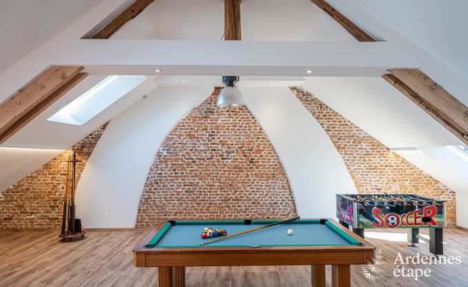 Vakantiehuis in Moustier-en-Fagne voor 14 in de Franse  Ardennen