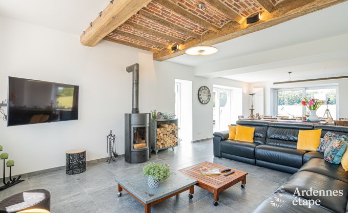 Vakantiehuis in Moustier-en-Fagne voor 14 in de Franse  Ardennen