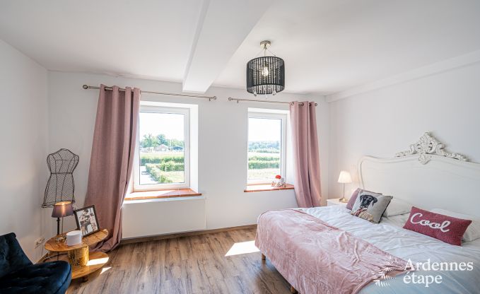 Vakantiehuis in Moustier-en-Fagne voor 14 in de Franse  Ardennen